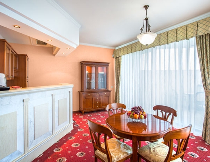 Апартамент 3-комнатный (№708) - Санаторий «Черноморье» РЖД-Здоровье Сочи